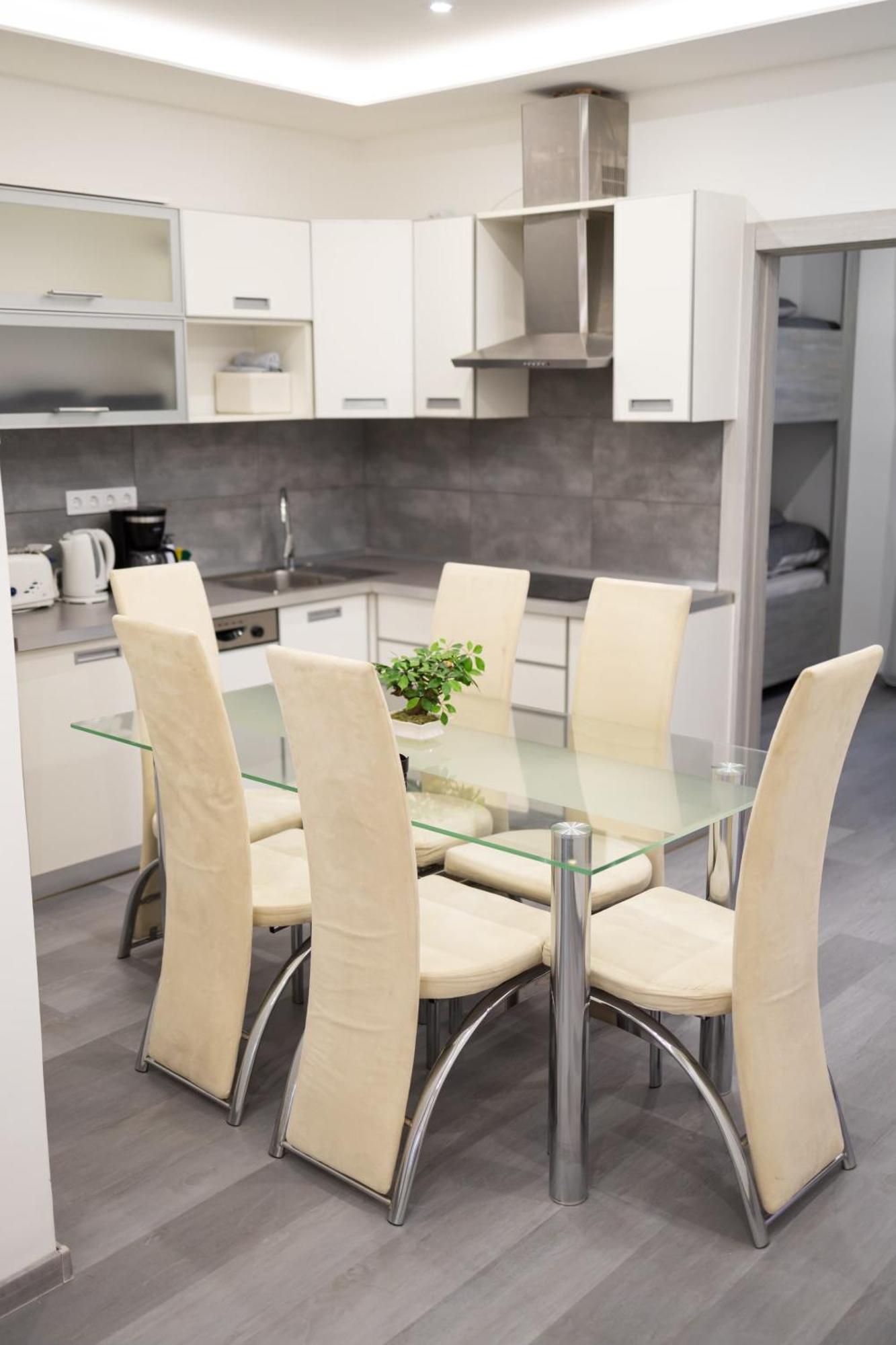 Fonix Apartman Debrecen Eksteriør bilde